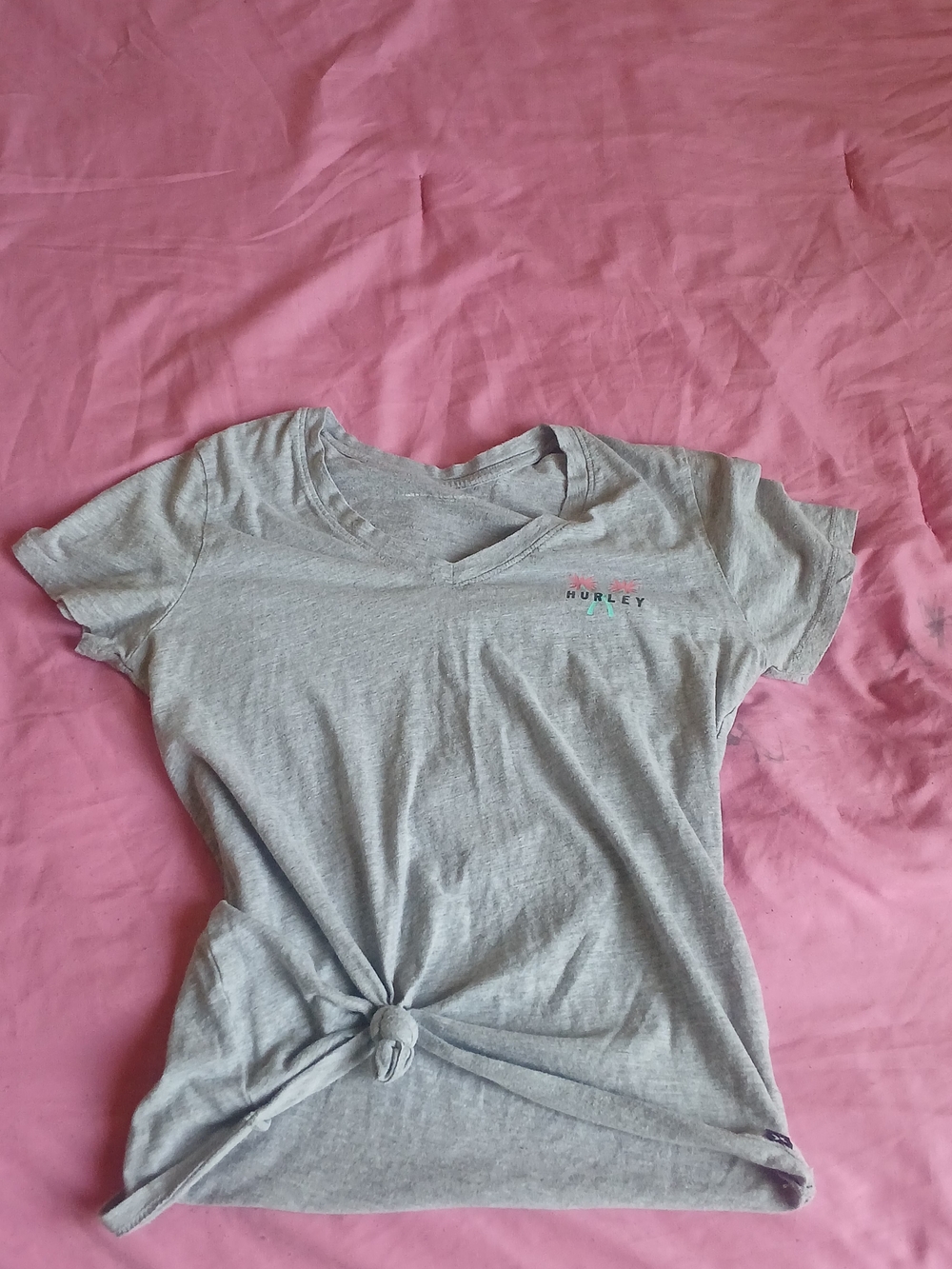 Hurley Women's Light Gray V-Neck Tee